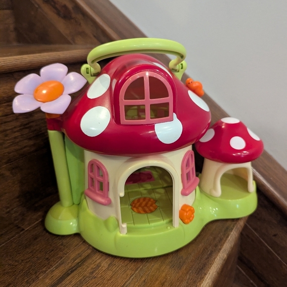 Mushroom Playhouse Whimsical Fairy Toadstool Cottage Interactive Toy - Picture 10 of 13